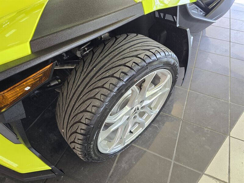 2023 Polaris Slingshot