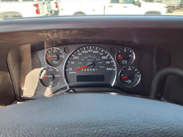 2025 Chevrolet Express 2500