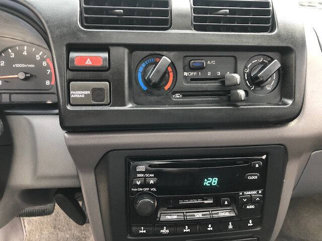 1999 Nissan Frontier XE-V6