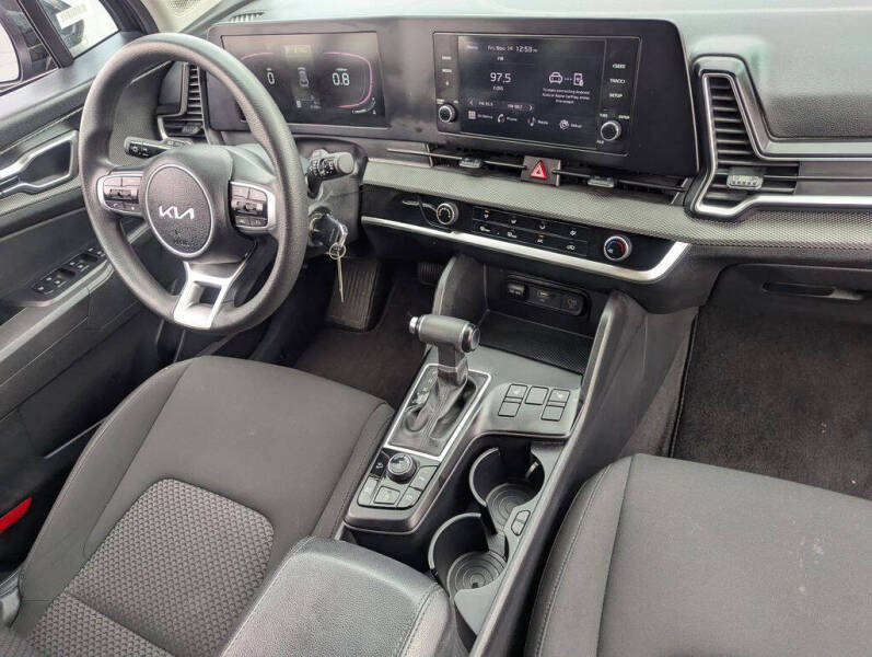 2024 Kia Sportage LX