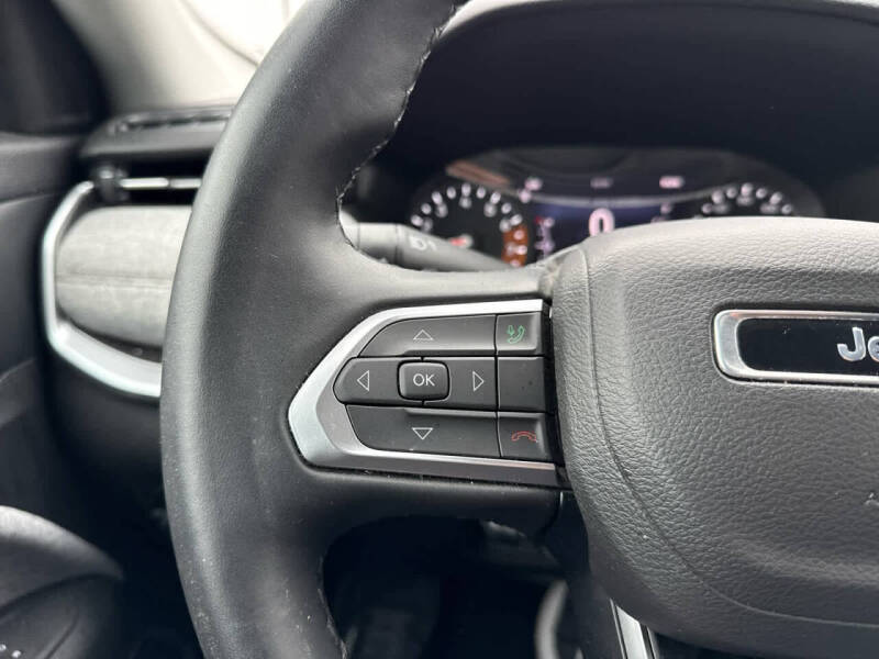 2022 Jeep Compass Latitude Lux
