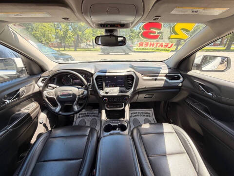 2023 GMC Acadia SLT
