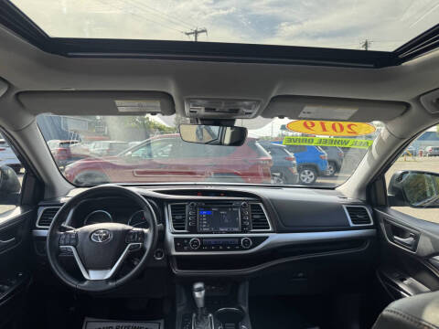 2019 Toyota Highlander XLE