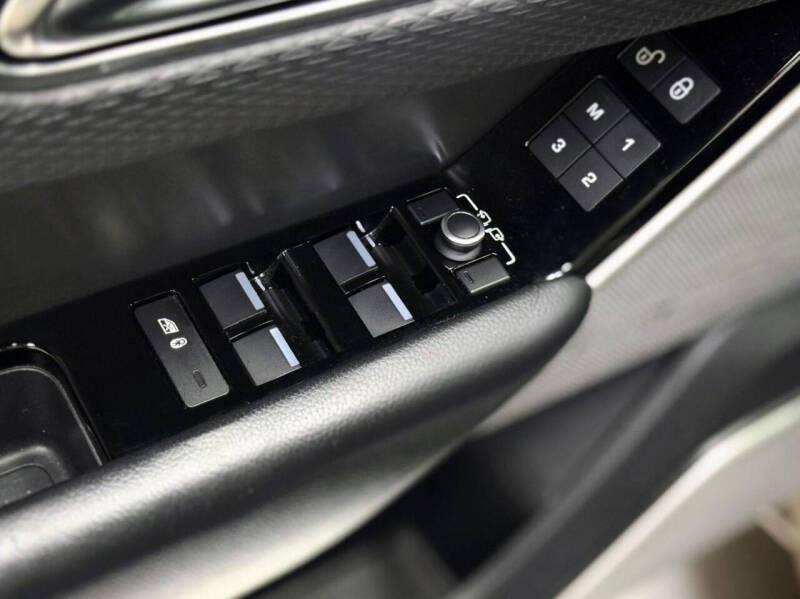 2018 Land Rover Range Rover Velar P250 R-Dynamic SE