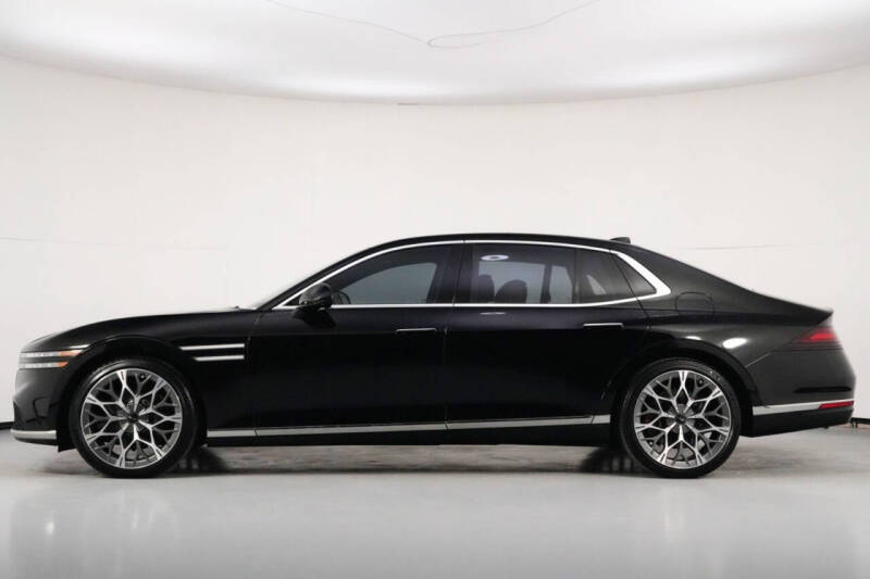 2024 Genesis G90 3.5T e-Supercharger