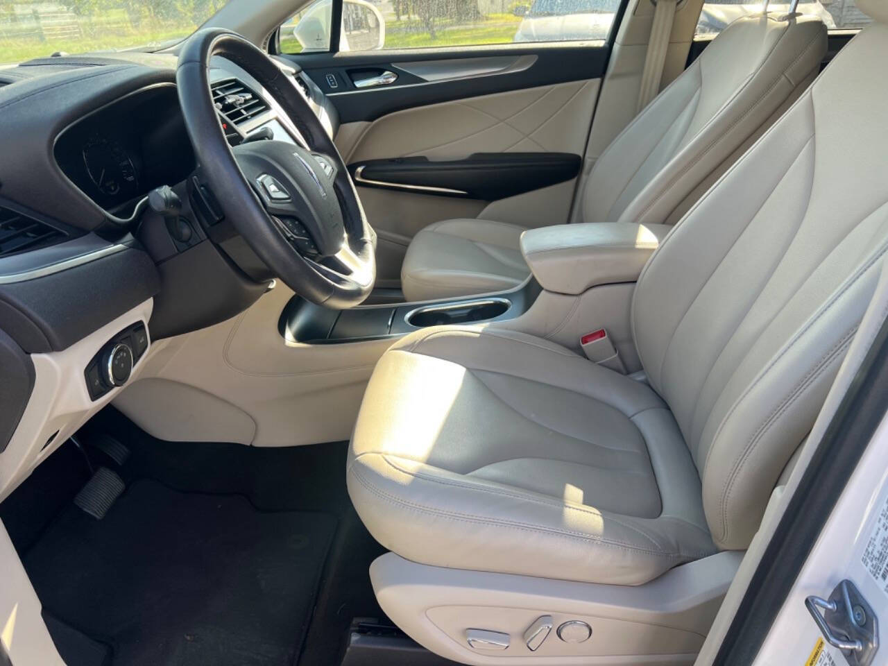 2019 Lincoln MKC for sale at Dustin & Jared Gosser Auto Sales, LLC in Russell Springs, KY