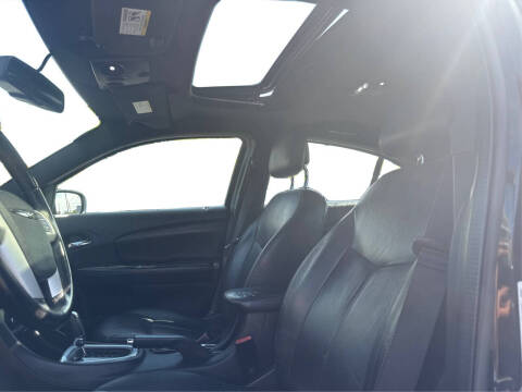 2012 Chrysler 200 Limited