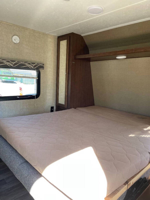 2017 Keystone RV HIDEOUT 212LHS