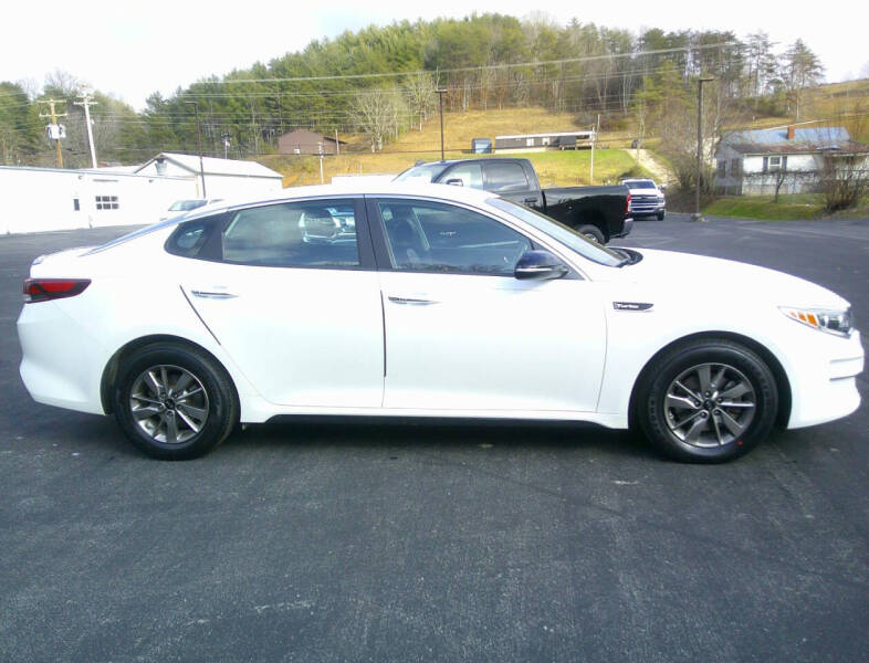 2017 Kia Optima LX Turbo