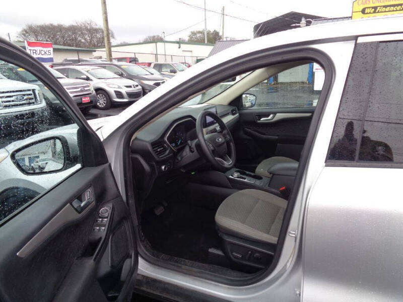 2020 Ford Escape SE