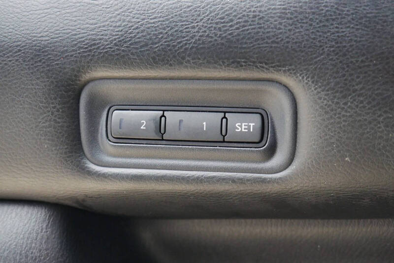 2014 Nissan Pathfinder SL