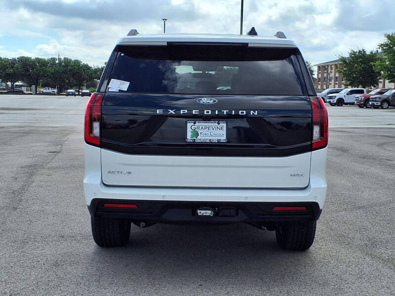 2026 Ford Expedition MAX Active