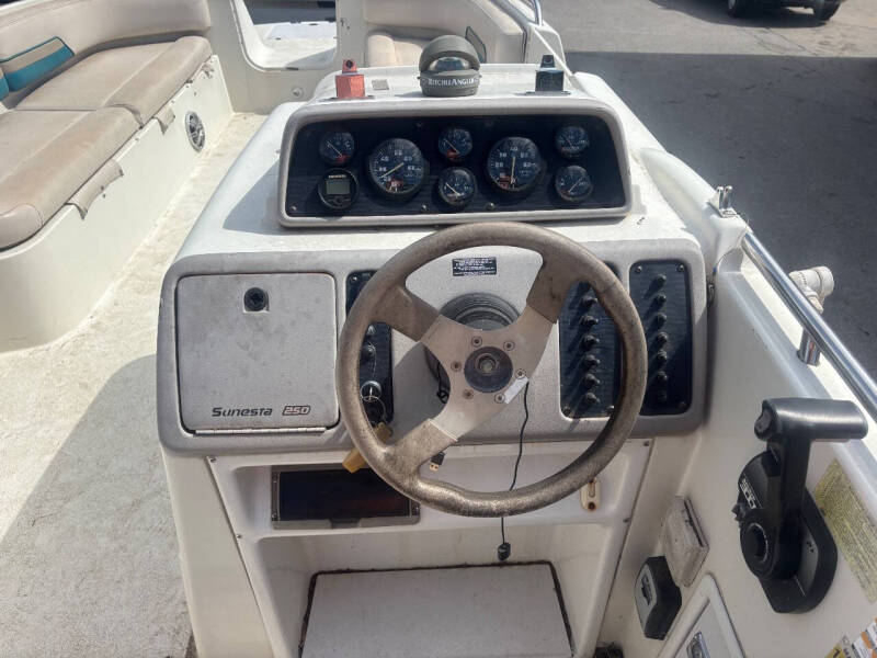 1996 Chaparral Sunesta 250