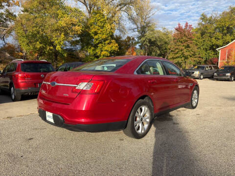 2010 Ford Taurus SEL