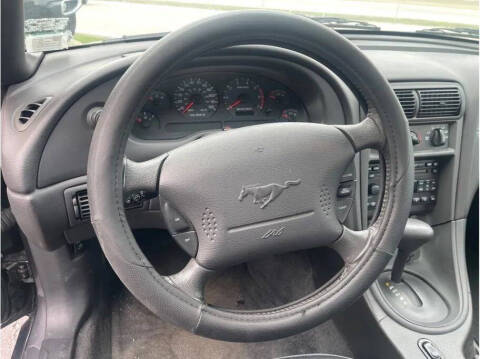 2003 Ford Mustang