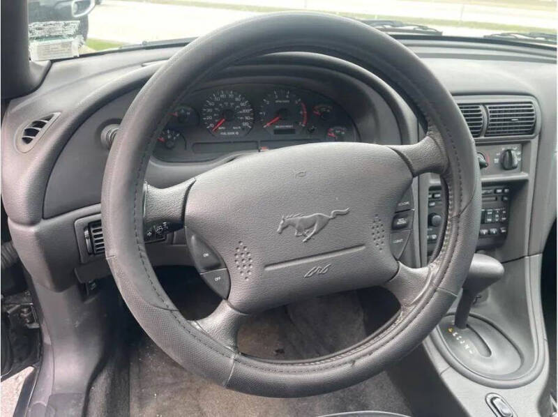 2003 Ford Mustang