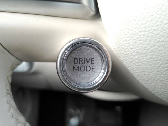 2024 Genesis GV60 Standard