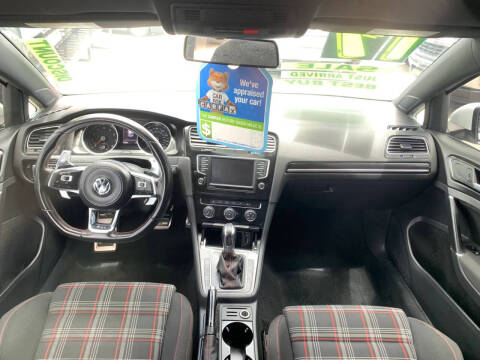 2017 Volkswagen Golf GTI S