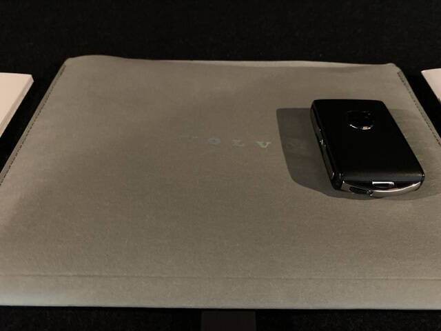 2025 Volvo XC40 B5 Plus Bright Theme