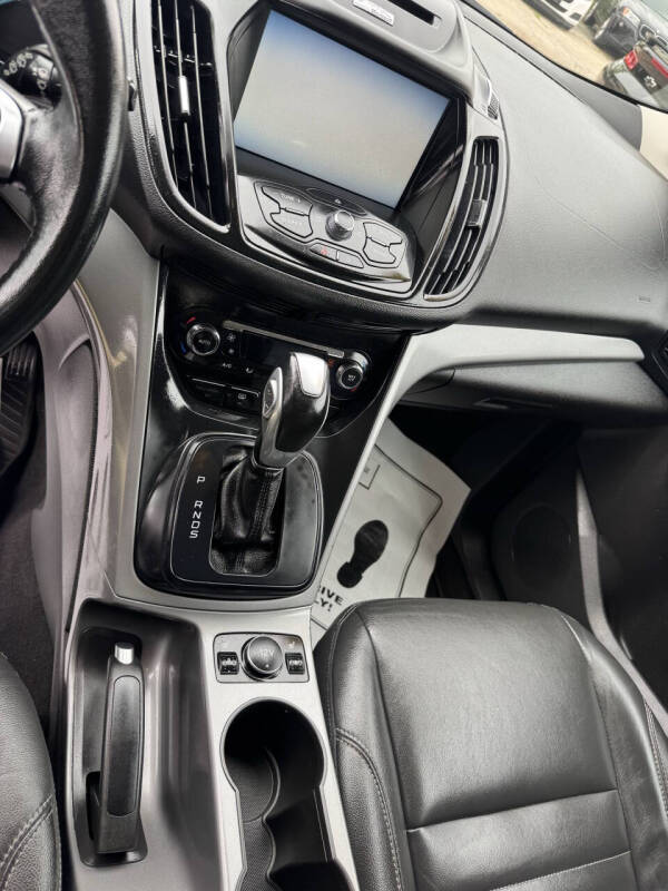 2015 Ford Escape SE