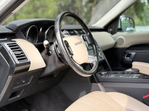 2020 Land Rover Discovery SE