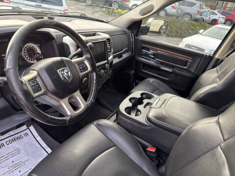 2017 RAM 3500 Laramie