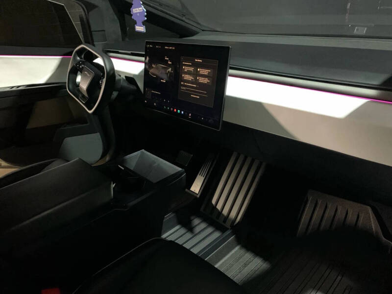 2024 Tesla Cybertruck