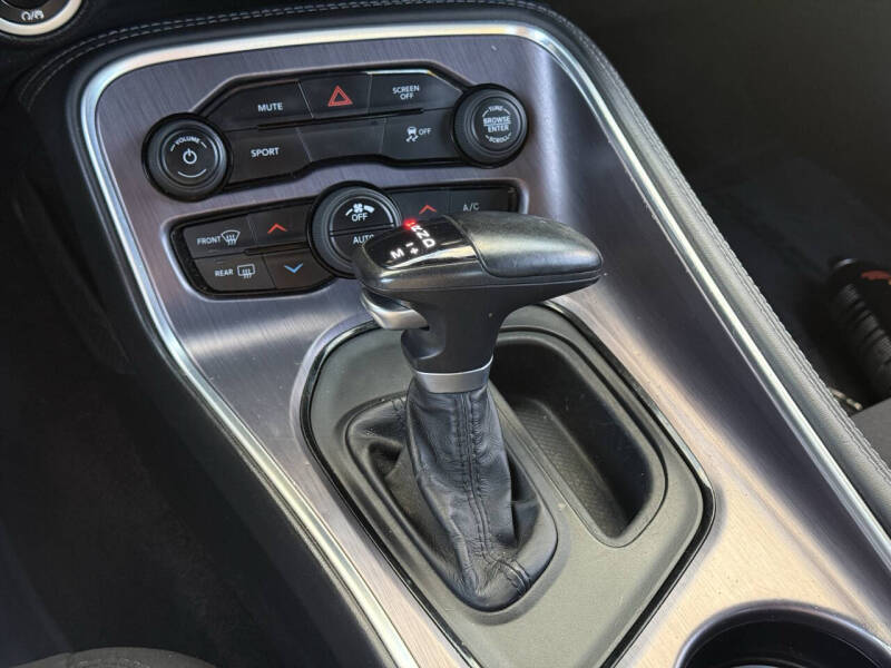 2018 Dodge Challenger SXT