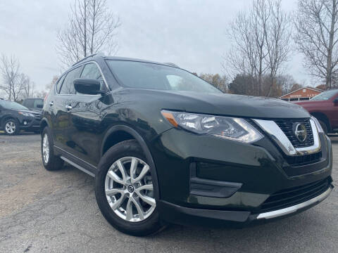 2019 Nissan Rogue for sale at GLOVECARS.COM LLC in Johnstown NY