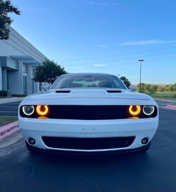 2018 Dodge Challenger SXT Plus