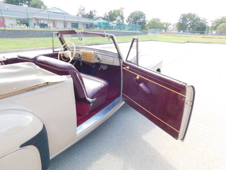 1942 Lincoln Continental