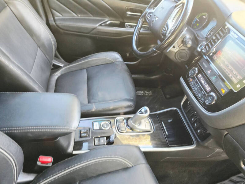 2018 Mitsubishi Outlander PHEV