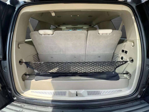 2017 Cadillac Escalade Luxury