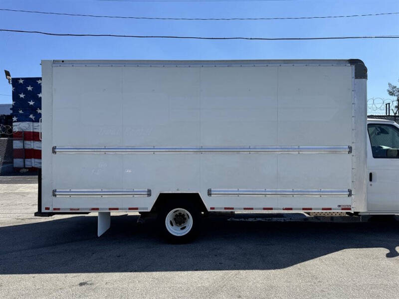 2022 Ford E-Series