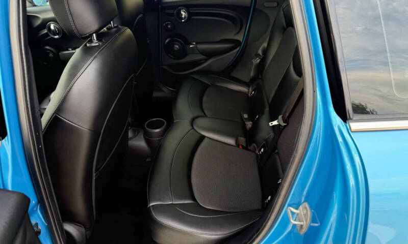 2015 MINI Hardtop 4 Door Cooper