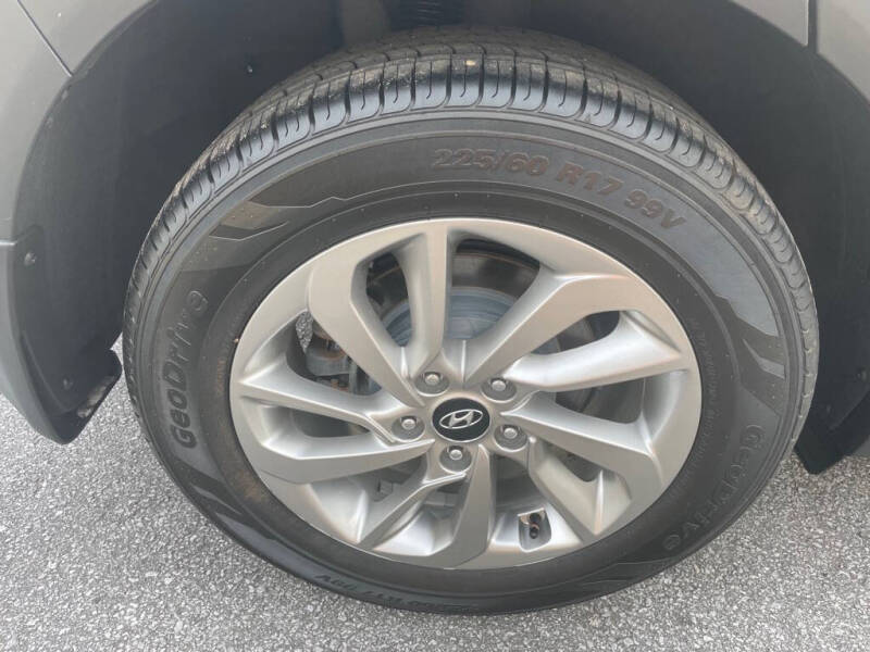 2017 Hyundai Tucson SE