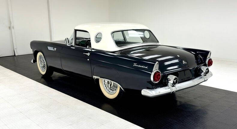 1955 Ford Thunderbird