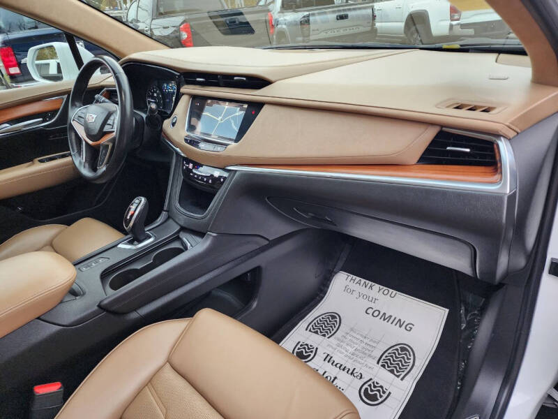 2017 Cadillac XT5 Platinum