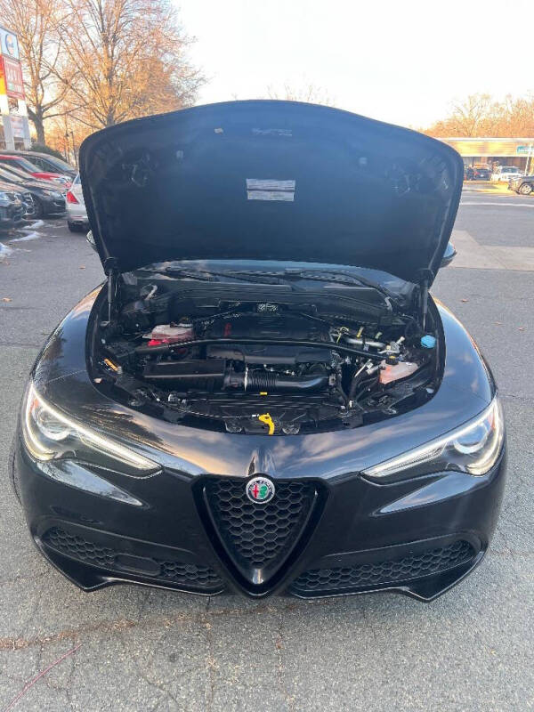 2020 Alfa Romeo Stelvio Sport