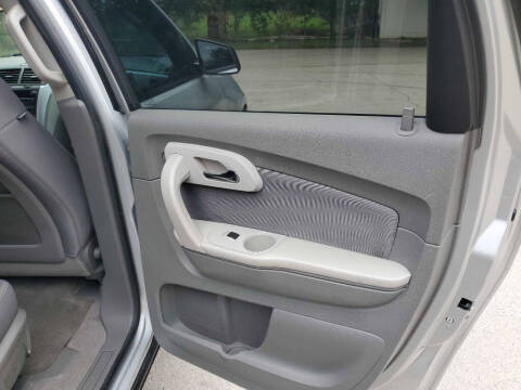2011 Chevrolet Traverse LS