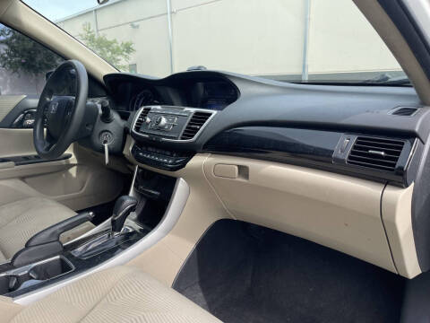 2017 Honda Accord LX