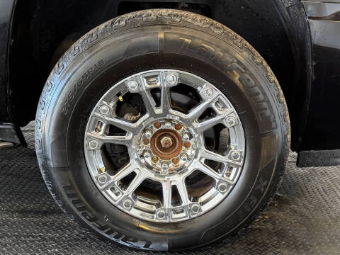 2011 Cadillac Escalade Luxury