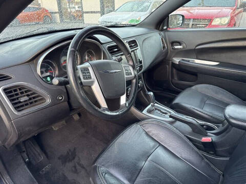 2011 Chrysler 200 Limited