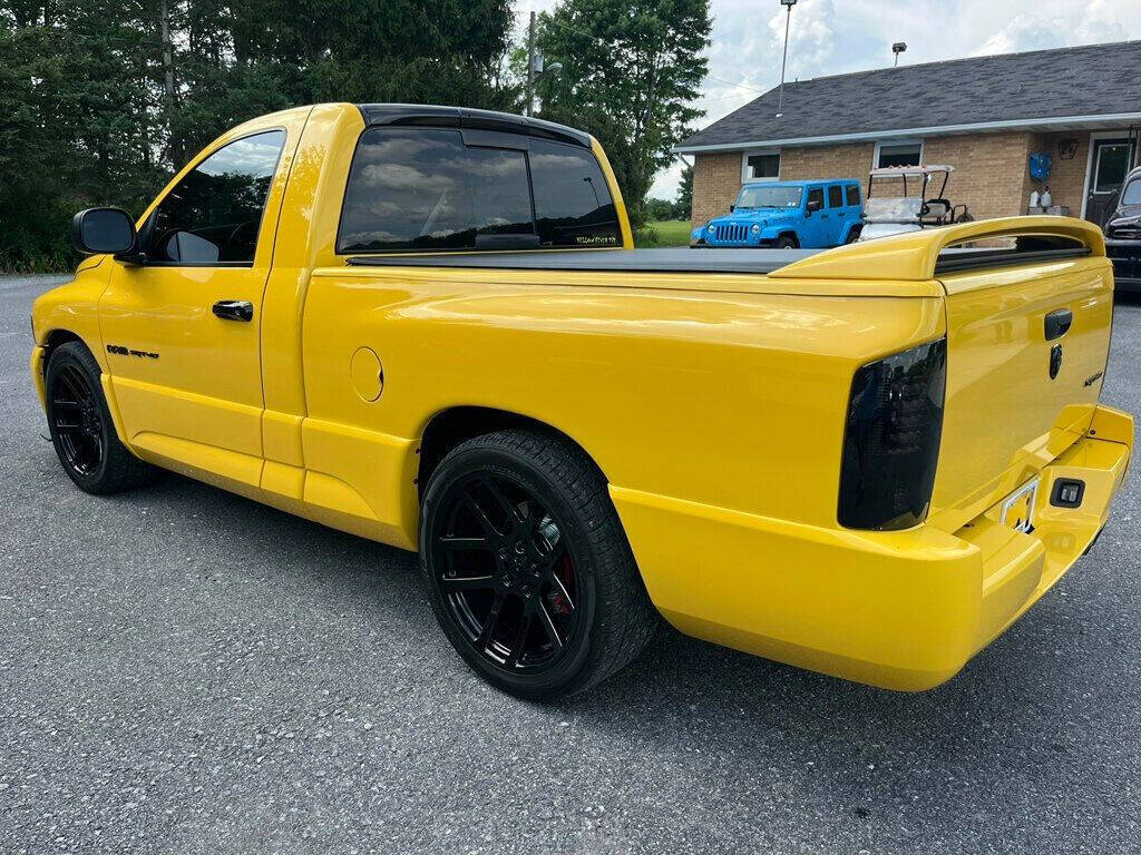 2005 Dodge Ram 1500 SRT-10 9