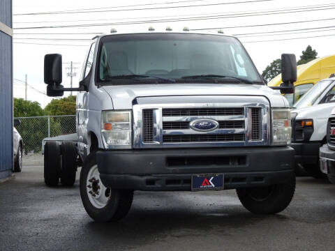 2011 Ford E-Series E-450 SD