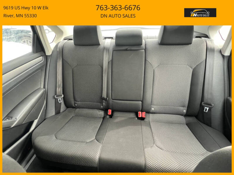 2015 Volkswagen Passat 1.8T S