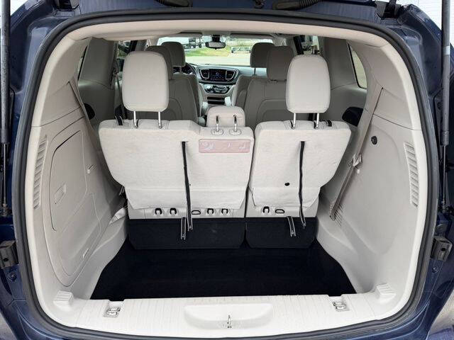 2017 Chrysler Pacifica Hybrid Touring Plus