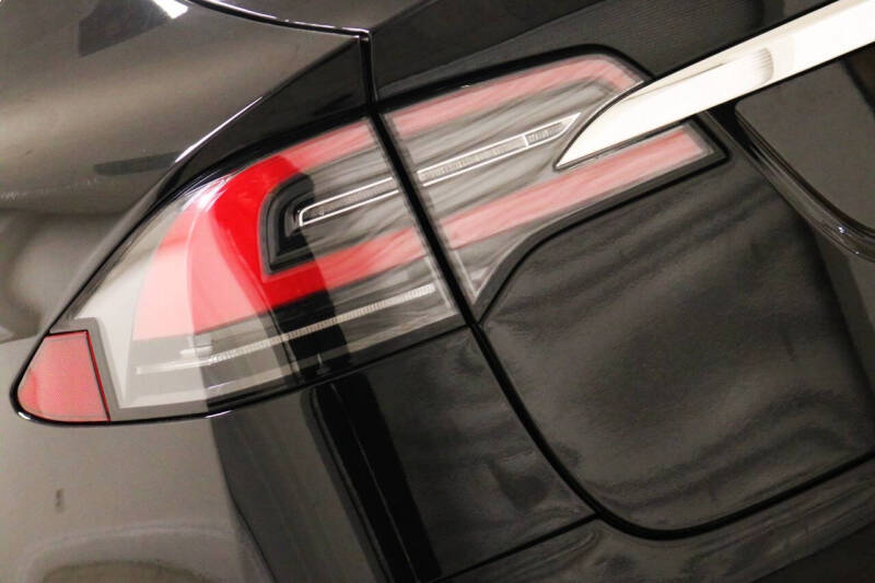 2020 Tesla Model X Long Range