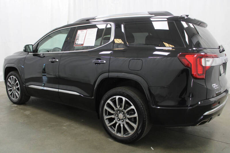 2022 GMC Acadia Denali