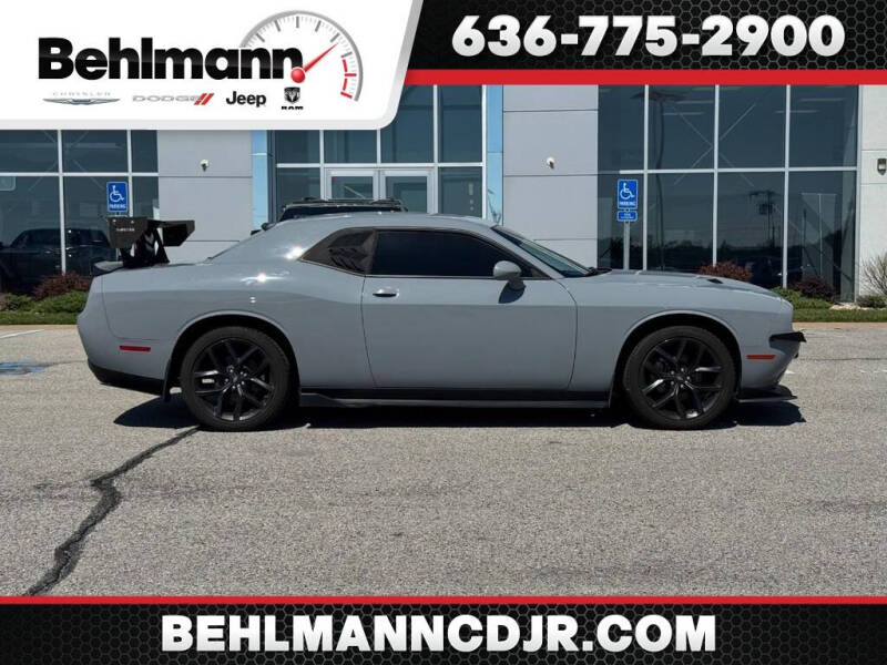 2022 Dodge Challenger SXT